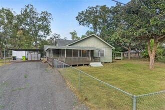 Building Photo - 615 Riveredge Dr