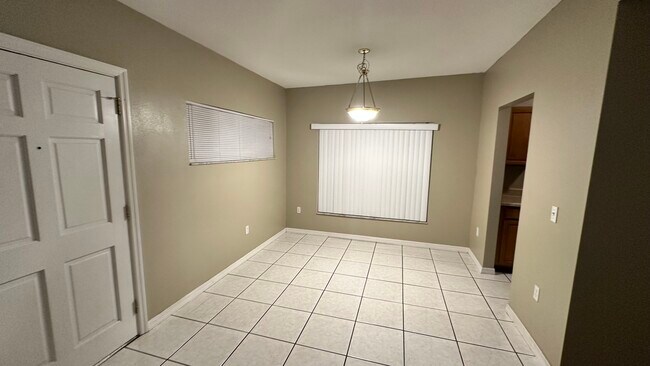Building Photo - 203 Fairmont Dr