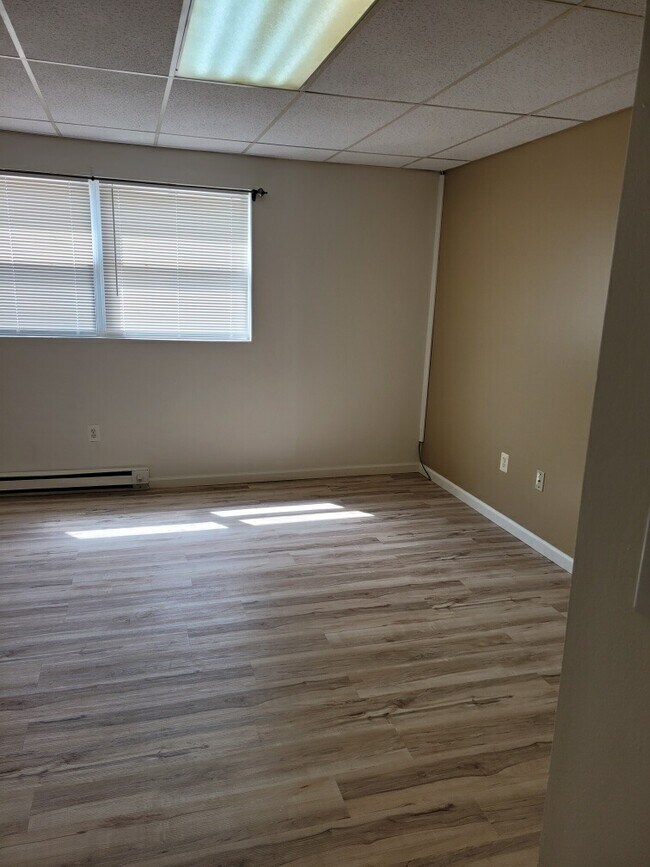 Living Room - 130 KURTZ AVE