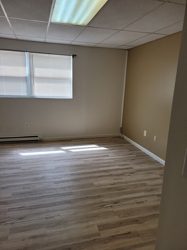 Living Room - 130 KURTZ AVE