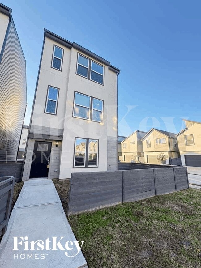 Building Photo - 18403 Idyllic Aly