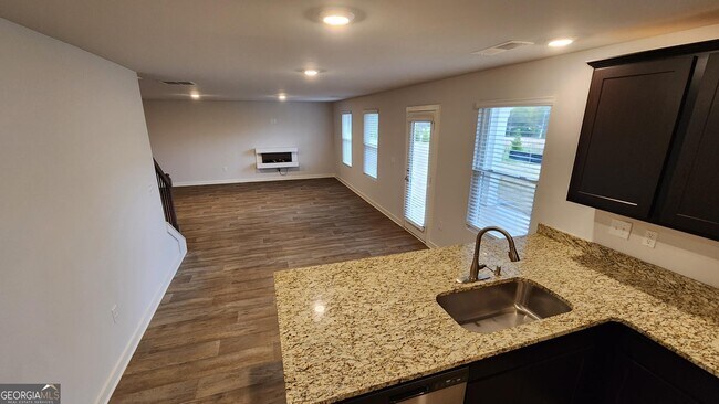 Building Photo - 214 Overlook Rd