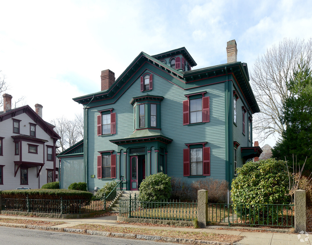 Foto del edificio - 159 Cottage St