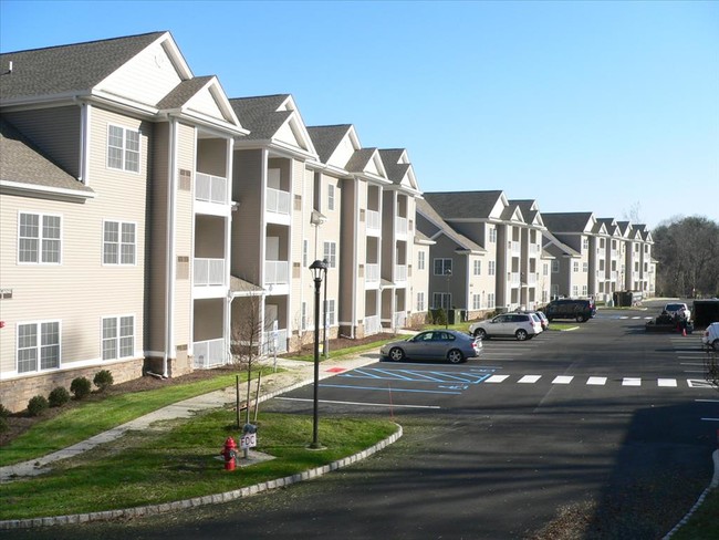 Building #1 - 1 to 24 Park Dr. - Twin Ponds at Clinton