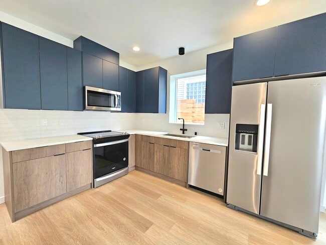 Foto del edificio - 920 16th Ave