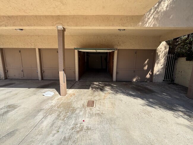 Foto del edificio - 2629 B St