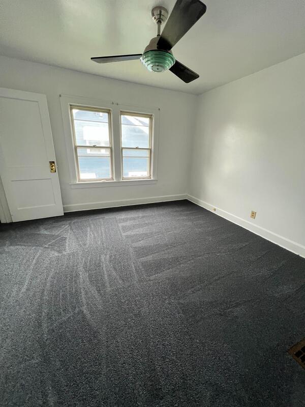Building Photo - 809 Forest Rose Ave