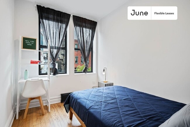 Building Photo - Trendy Private ROOM in Greenpoint