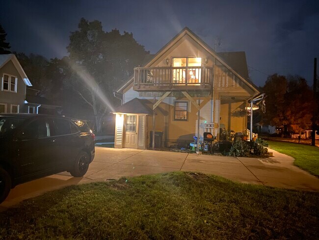 Foto del edificio - 543 N Main St