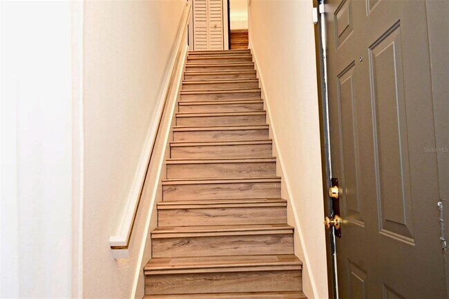 Building Photo - 525 Arbor Lakes Cir