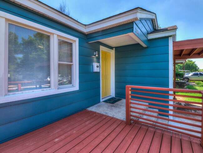 Building Photo - 1304 NW 83rd St