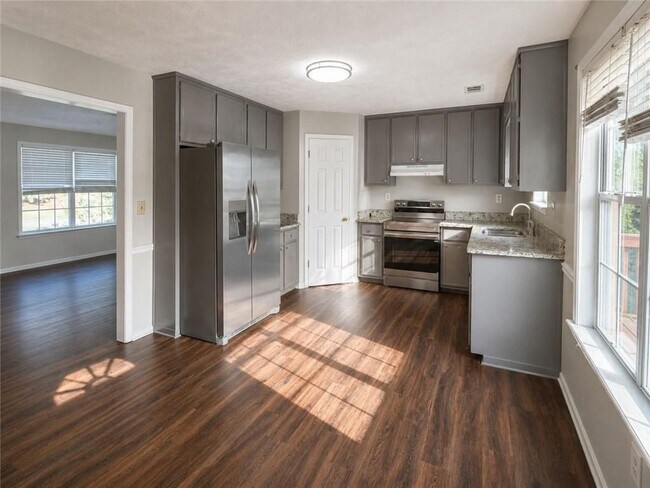 Building Photo - 2657 Amberly Glen Dr