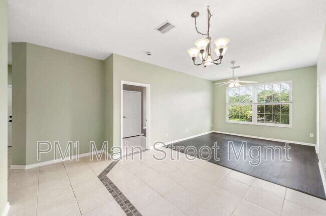 Foto del edificio - 580 Brantley Terrace