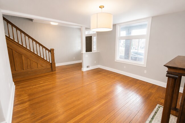 Foto del edificio - 1723 Realty Ave