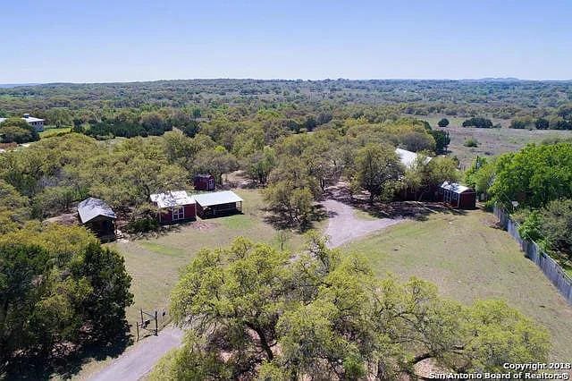 Building Photo - 515 Wimberley Oaks Dr