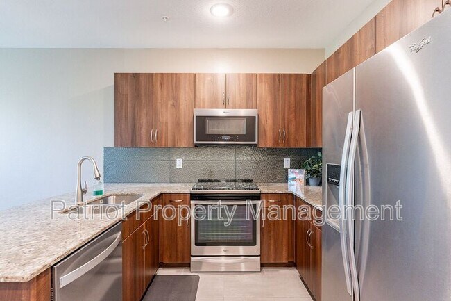 Foto del edificio - 2334 E Huntington Dr