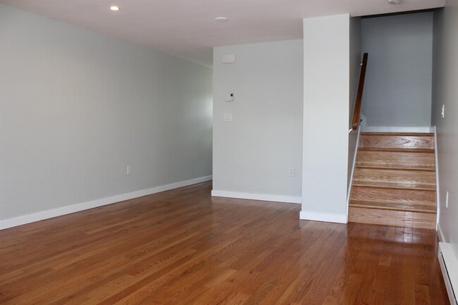 Foto del edificio - 390 Pacific Ave