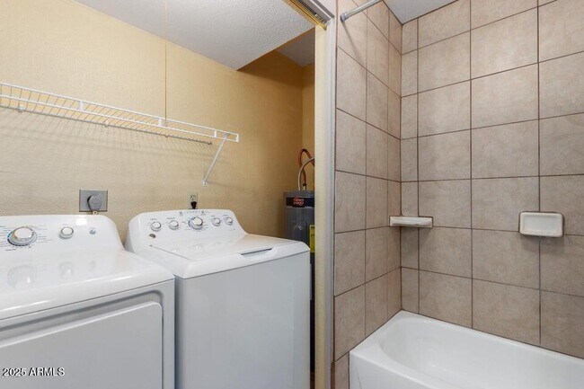 Foto del edificio - 928 S Casitas Dr
