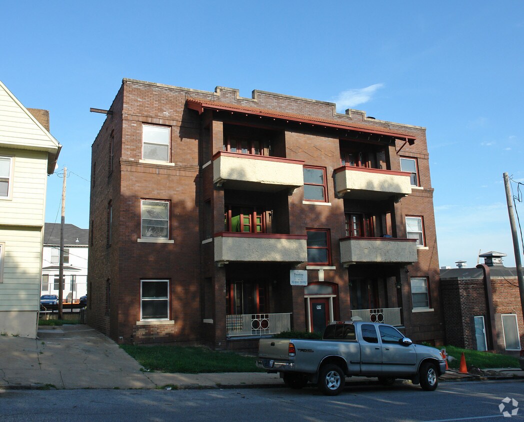 Primary Photo - Pasadena Apartments