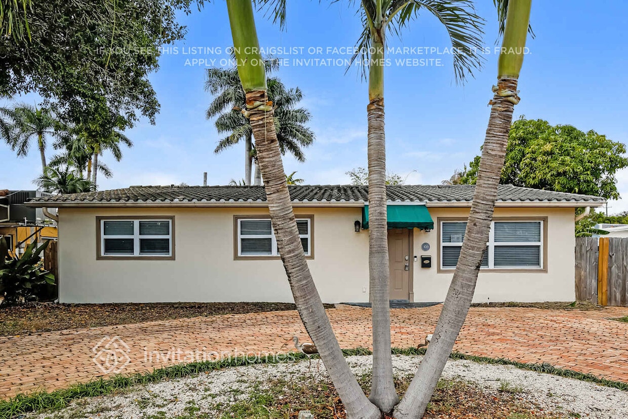 Primary Photo - 830 N 10th Ave