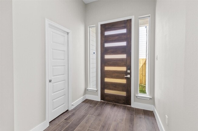 Foto del edificio - 5506 Pershing St