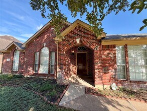 Building Photo - 14310 Cypress Green Dr