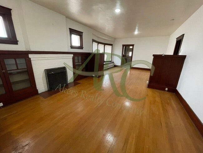 Foto del edificio - 1124 Lake Ave
