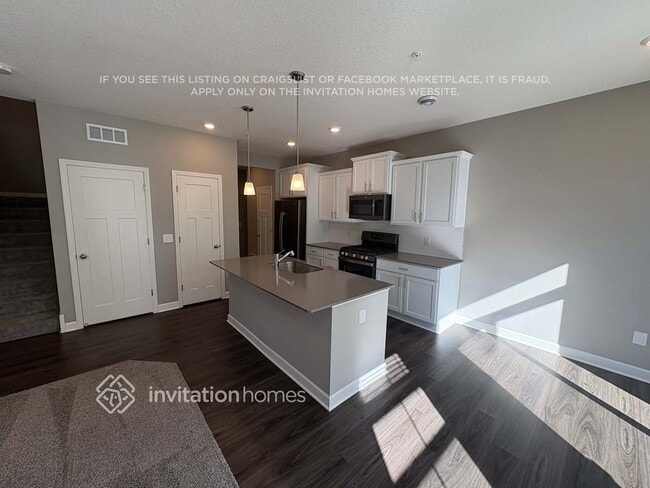 Building Photo - 6488 Inspire Cir S