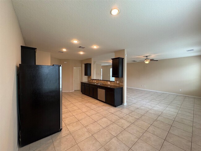 Foto del edificio - 1410 Spencer Glen Ln