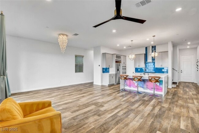 Building Photo - 318 Wind Poppy St