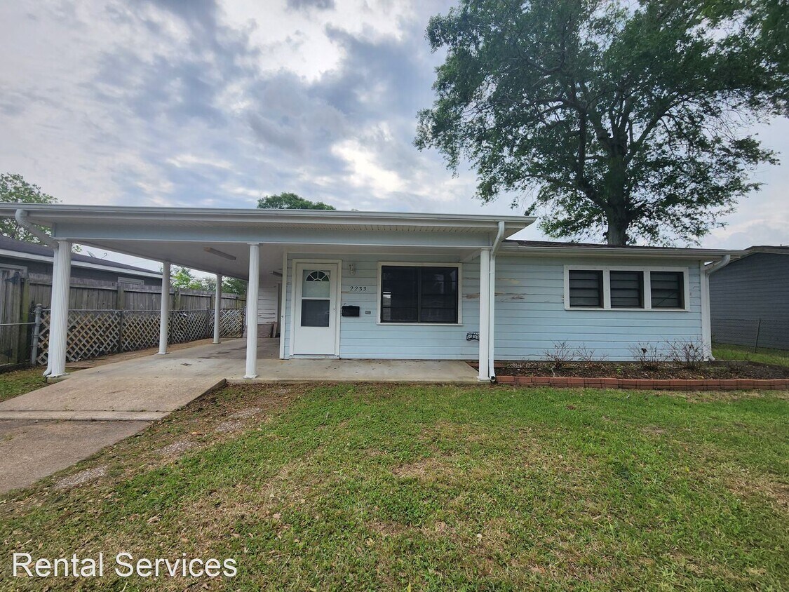 2 br, 1 bath House 2233 6th Street House Rental in Port Neches, TX