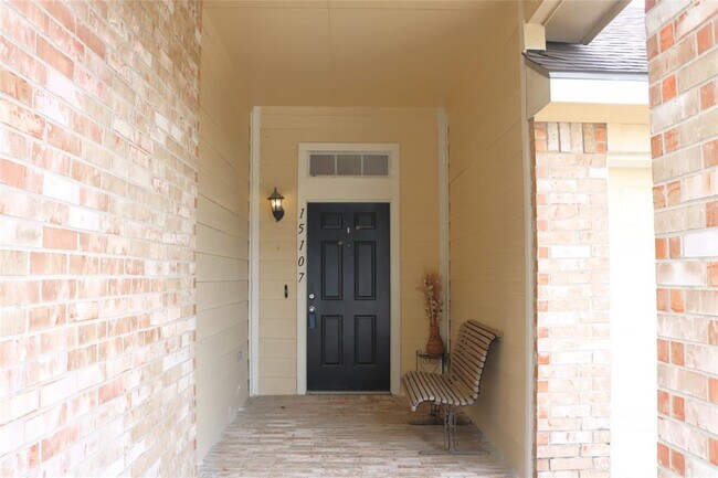 Building Photo - 15107 Summer Sunset Dr