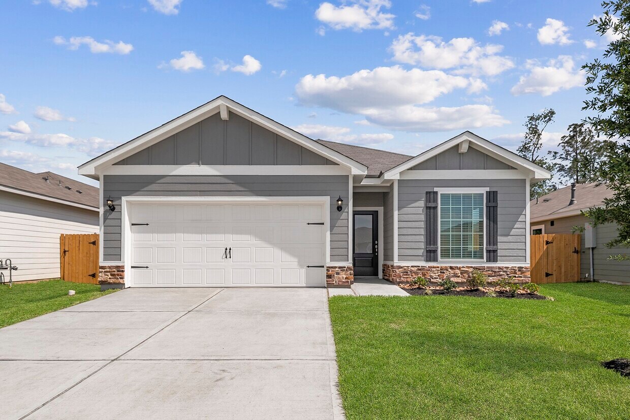 Primary Photo - 15818 Berry Hl Dr