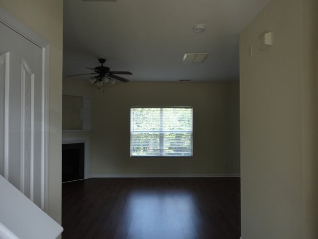 Foto del edificio - 3006 Moonstone Ln