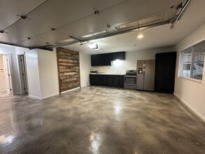 Building Photo - 2315 Tavern Rd