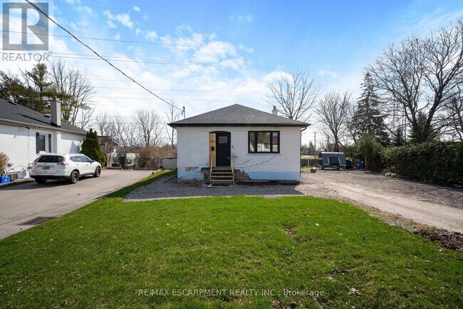 Building Photo - 1339 Augustine Dr