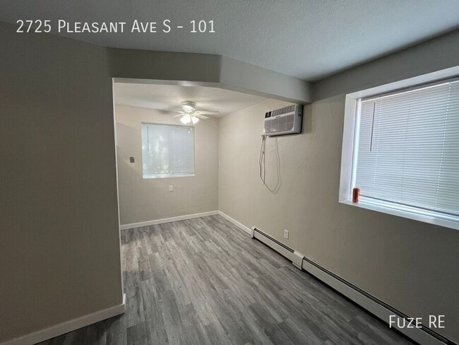 Building Photo - 2725 Pleasant Ave