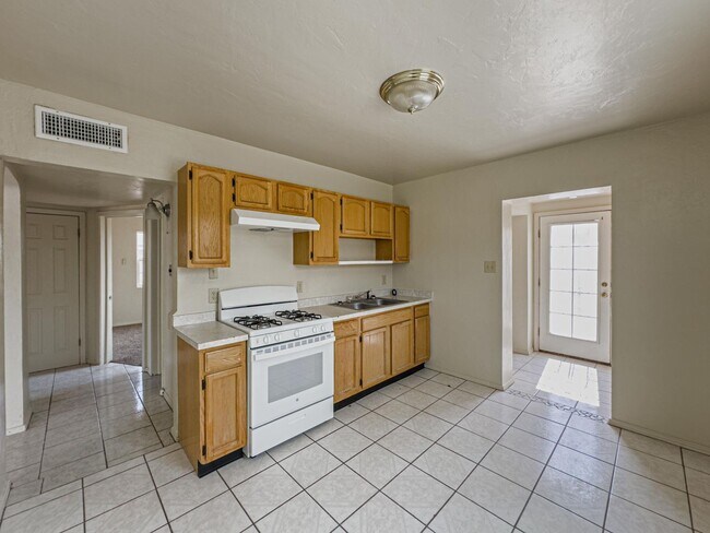 Foto del edificio - Great location!