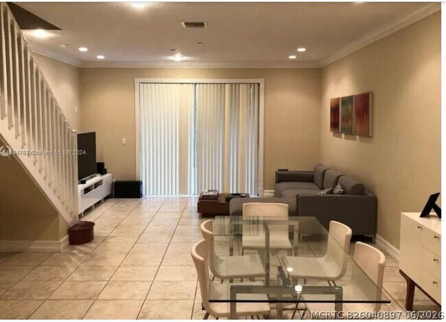 Foto del edificio - 4310 Vineyard Cir