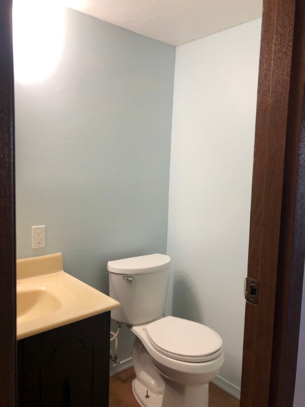 Foto del edificio - 570 Jamestown Ct