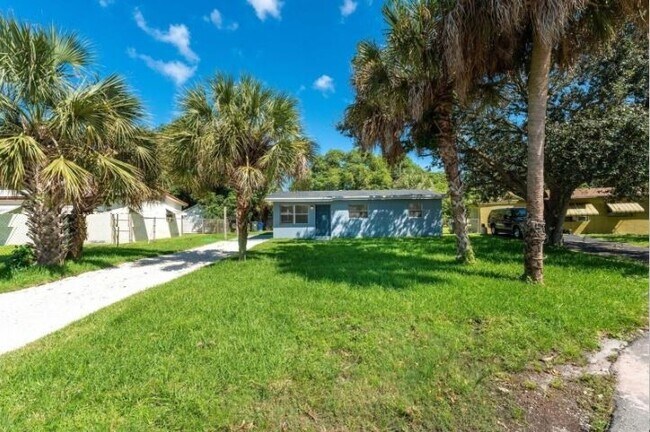 Foto del edificio - 1040 NW 23rd Ter