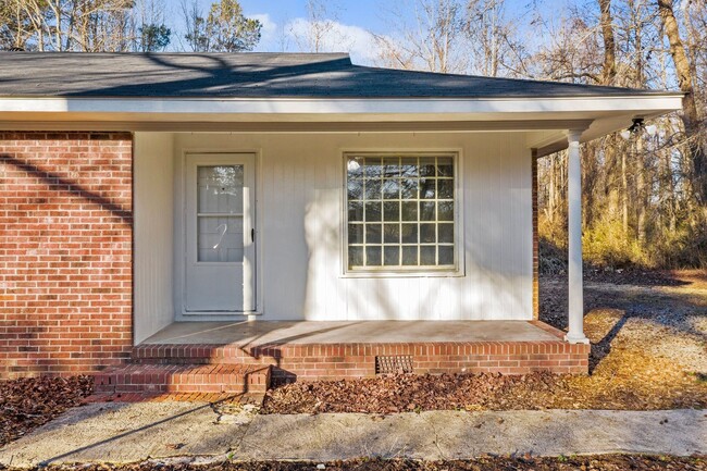 Building Photo - Newley Remodeled in Garner