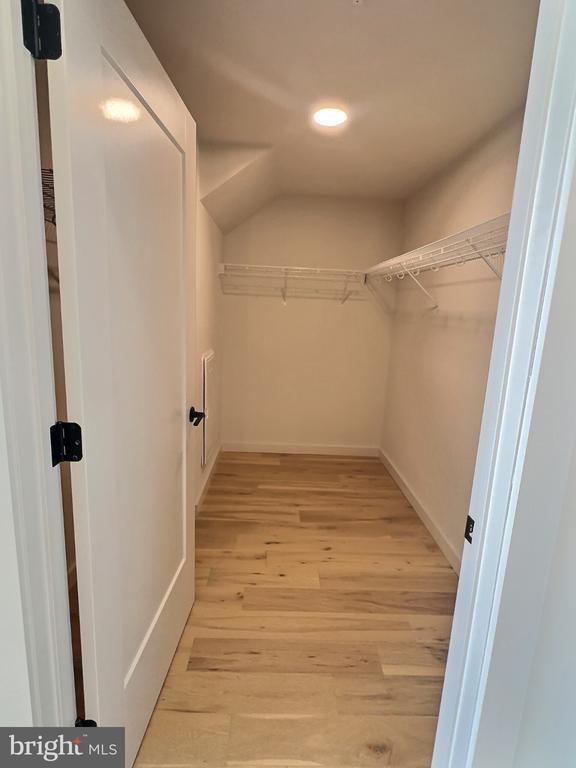 Foto del edificio - 3130 Potomac Ave