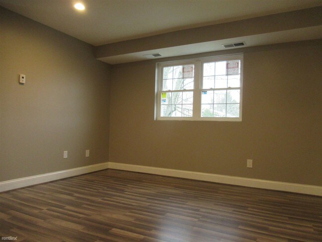 Building Photo - 1 br, 1 bath  - 11908 Tarragon Rd Apt L