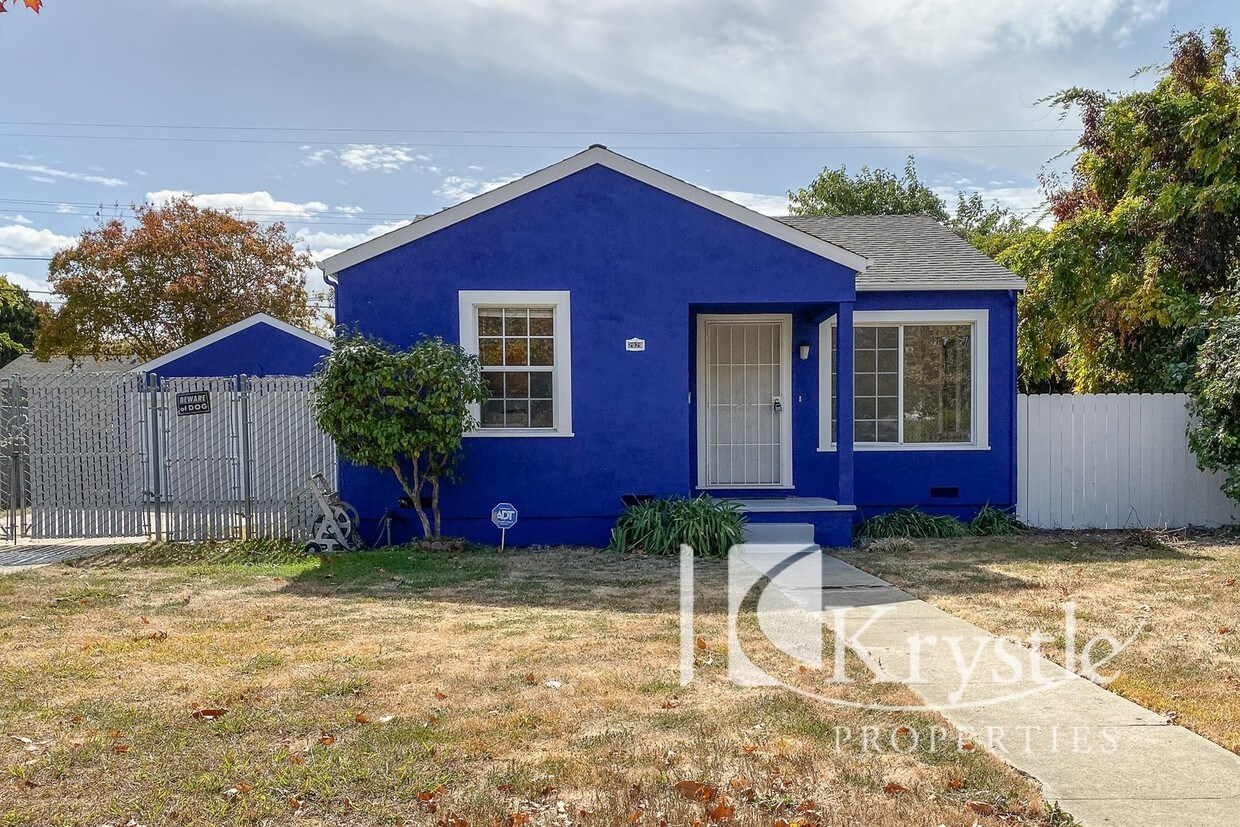Cozy Bungalow on large lot House Rental in Vallejo, CA