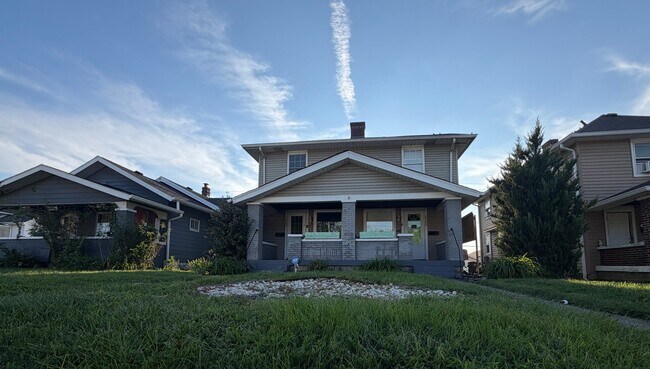 Building Photo - 2762 Shelby St