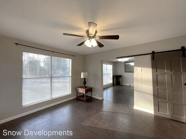 Building Photo - 3 br, 1.5 bath House - 812 Franklin