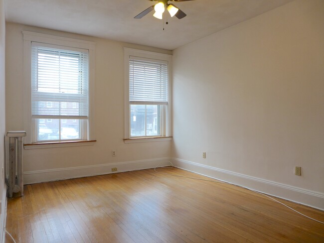 Building Photo - 185 Winthrop Rd