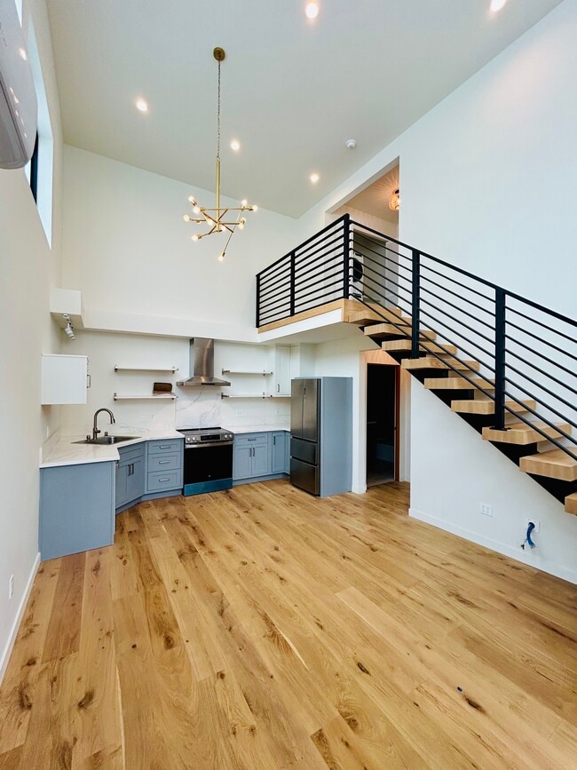 Building Photo - 31 Hermosa Ave