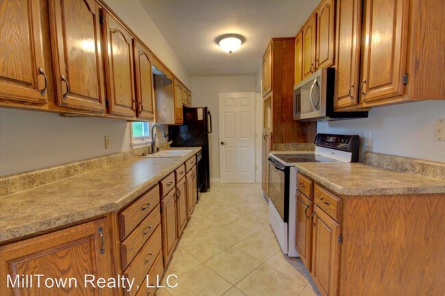 Building Photo - 4 br, 2 bath House - 730 16th St.
